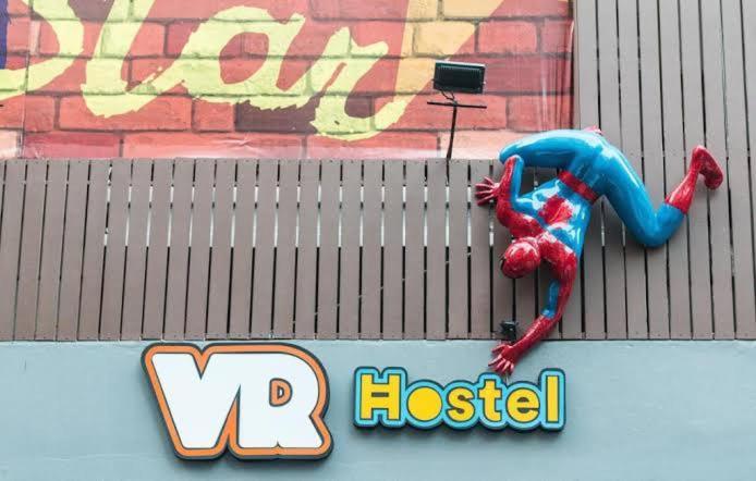 בנגקוק Vr Hostel สะพานควาย מראה חיצוני תמונה