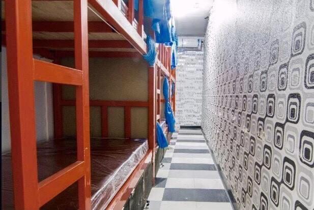 בנגקוק Vr Hostel สะพานควาย מראה חיצוני תמונה